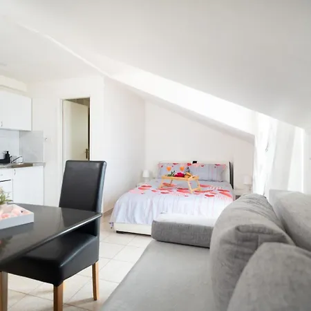 Apartament Adriatic Guest House Milic Gornji Karin