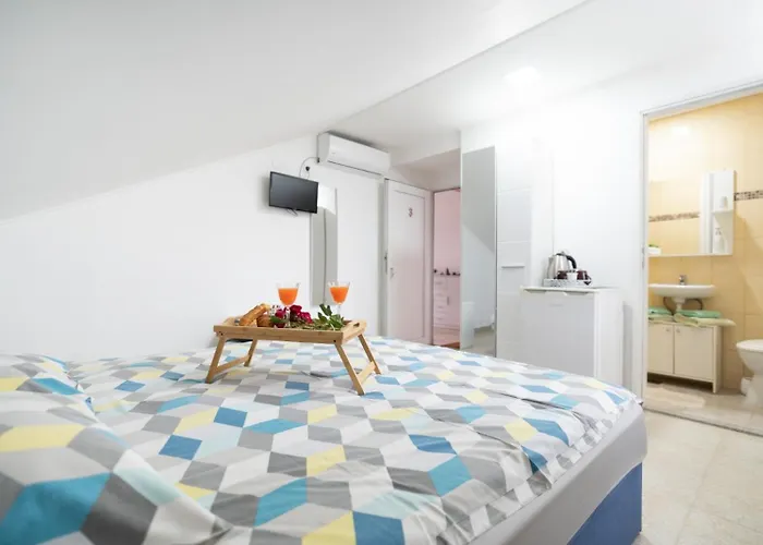 Adriatic Guest House Milic 고르니 카린