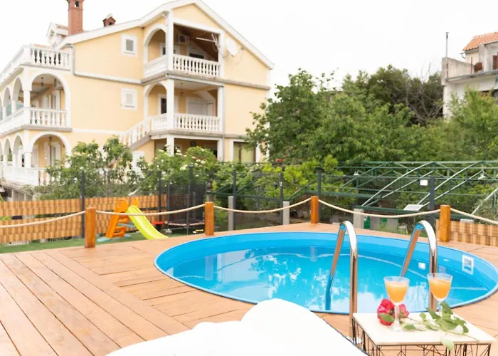 아파트 Adriatic Guest House Milic 고르니 카린
