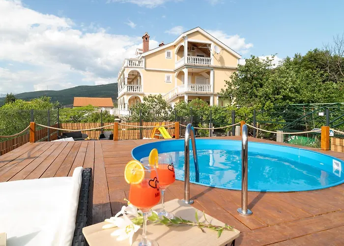 Adriatic Guest House Milic * 고르니 카린