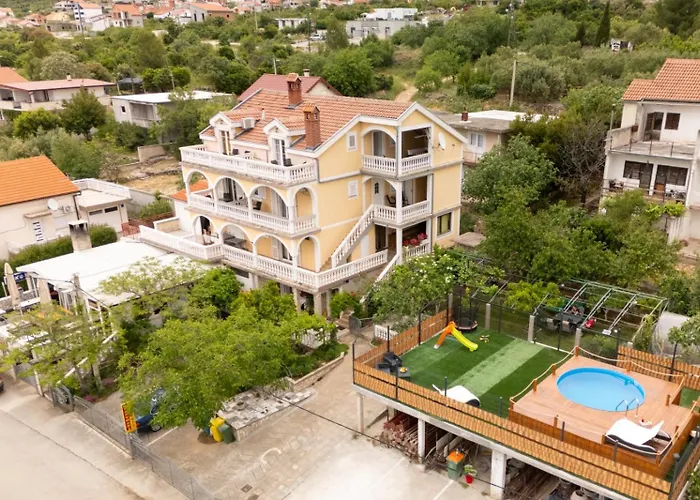 Lägenhet Adriatic Guest House Milic Gornji Karin